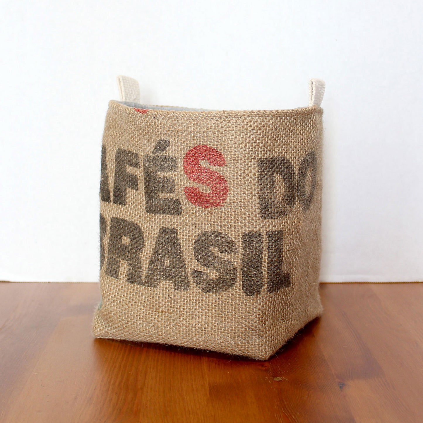 Upcycled Coffee Sack Basket - Medium - Cafés do Brasil